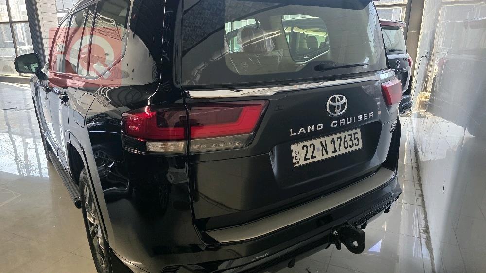 تويوتا لاندكروزر